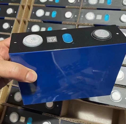Cellule prismatique rechargeable LiFePO4 de qualité usine d'origine A 3.2V 102Ah pour batterie au Lithium EVorage E à énergie solaire
