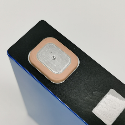 Cellules de batterie prismatiques de MSDS 3.2V 100Ah pour le stockage de l'énergie de chariot de golf