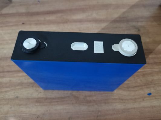 paquet de batterie au lithium de 3.2V 120AH LiFePO4 la vie de cycle de 3000 fois